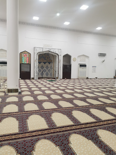 مسجد الشيخ سلطان سيف الحوسني - Oman|Al Khaburah|1|X37W+F9J