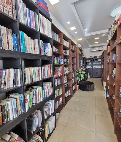 مكتبة ملتقى القراء - صحار - +968 9207 2820