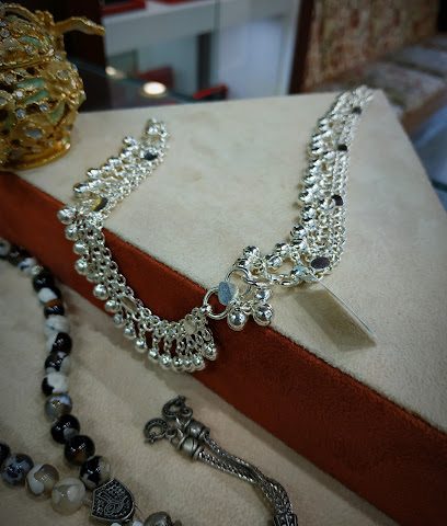 مركز مسقط الفضي (مجموعة من أبناء آدم) - مسقط - +968 24 836123
