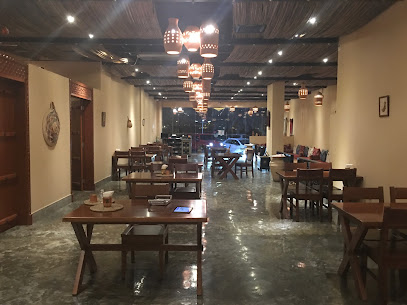 مطعم المندوس للمأكولات العمانية - السيب - +968 9742 9972