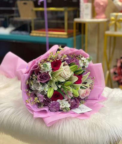 بيت البتلات - العامرات - +968 9112 8001
