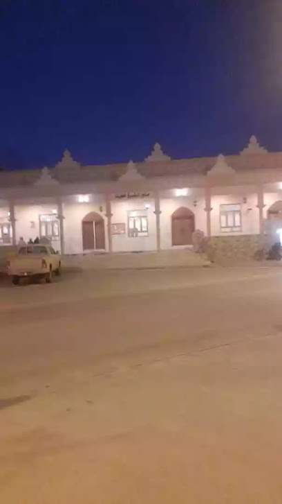 ملعب طاقة لكرة القدم - Oman|Taqah|398 Taqah St