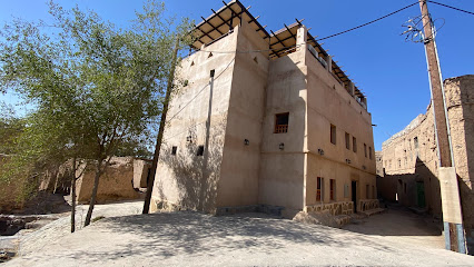 القلعة ان - الحمرا -