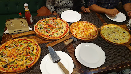 Italiano Pizzeria & Pasta مطعم ايتليانو - للماكولات الايطالية - مسقط - +968 24 560823