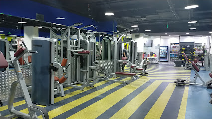 هورايزن فتنس رجال العامرات | صالة الأفق رجال العامرات - العامرات - +968 24 970936