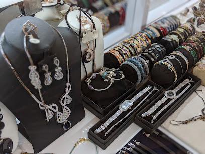 كنوز - صلالة - +968 9352 9998