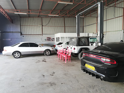 ورشة عمل واحدة تلو الأخرى - السيب ، -
