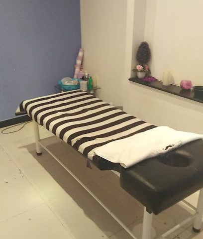 صالون الملوك حلاق للرجال - البريمي - +968 9337 9620