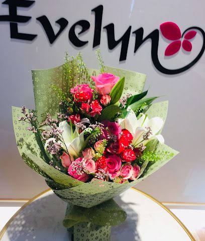 زهور إيفلين Evelyn - السيب - +968 9208 6777