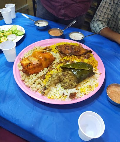 مطعم ومقهى أضواء صحم - صحم - +968 9964 7658