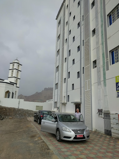 السقيفة المطلة على المدينة - Oman|Nizwa|Unnamed Road