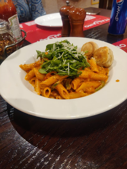 Italiano Pizzeria & Pasta مطعم بزيريا و باستا الايطالية - Oman|Muscat|HCJ5+R5X