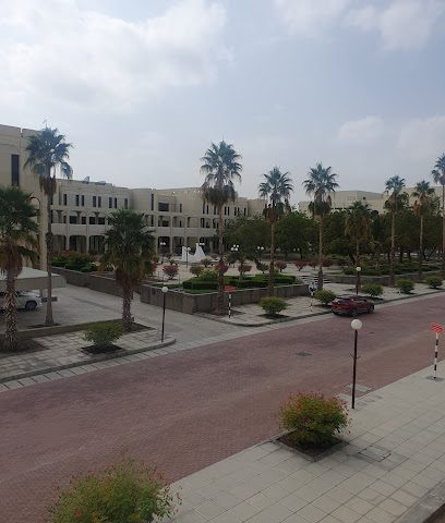 استراحة كلية الهندسة - إناث - السيب -