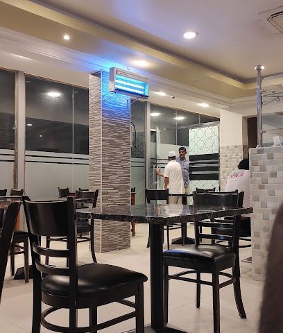مطعم مؤسسة اللوز التجارية - السيب - +968 9112 9630