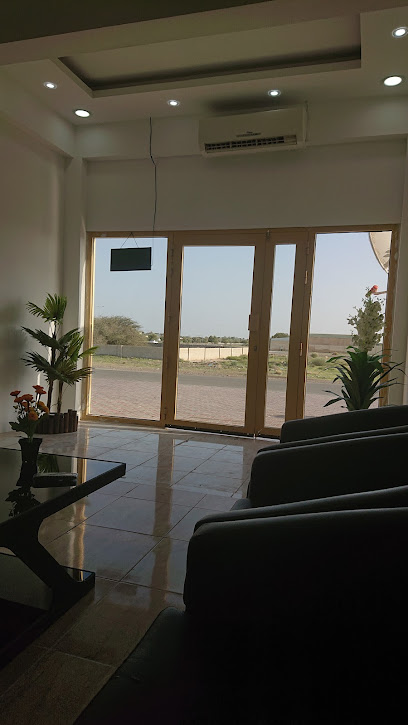 حلاقة للرجال - Oman|Shinas|Service Rd
