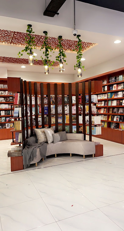 مكتبة الشرق الأوسط - Oman|311|الهمبار- السوق صحار