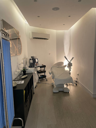 Derma Clinica عيادة ديرما الجلدية - Oman|Muscat|JC2W+C8X