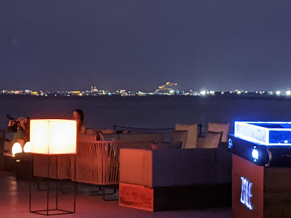 زيل بيتش كلوب اند لاونج - مسقط - +968 24 985000