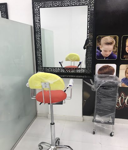 صالون حلاقة - صحار - +968 9245 0658