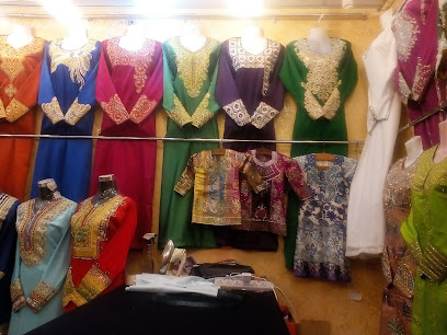 سوق إبراء الرئيسي - إبرا - +968 9742 2745