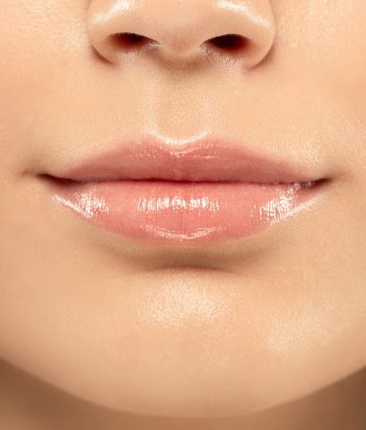 هبة مفتاح -  - +968 9399 8899